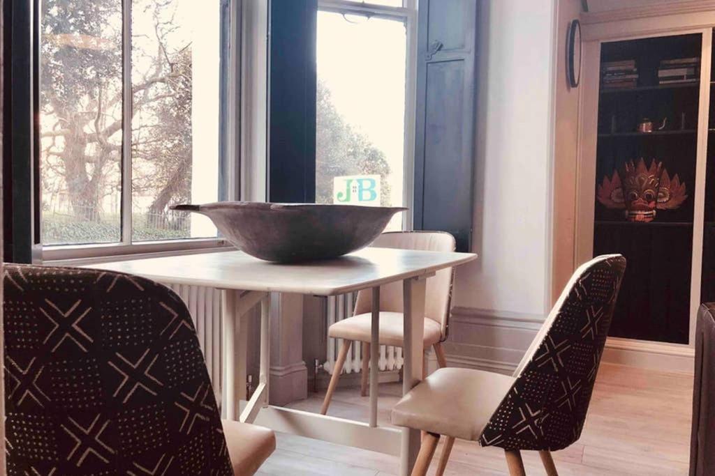Seaside Escape - Gorgeous 2 Bed Apartment In St-Leonards-On-Sea Гастингс Экстерьер фото